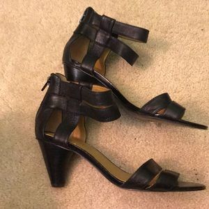 Nine West kitten heels